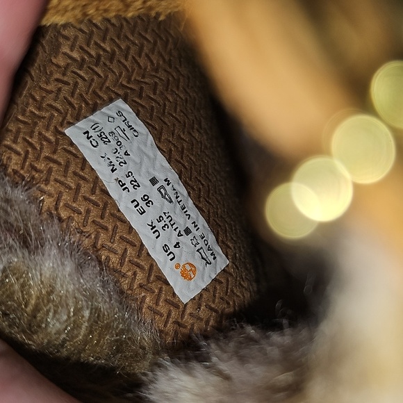Timberland Premium Waterproof Wheat Nubuck Fur Trim 6" Boots Girls Size 4 - Picture 13 of 15